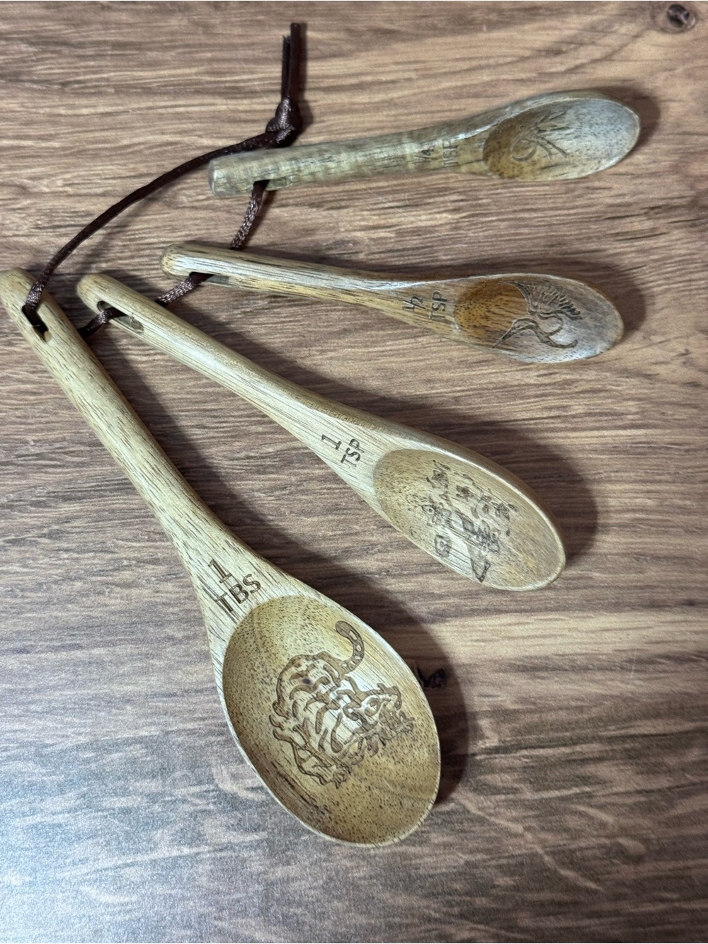 Six Crimson Cranes-inspired Wooden Measuring Spoons - Owlcreate
